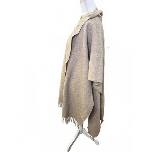 Neutral Beige Women's Wool Cape with Integrated Tie/Scarf, OS NWOT - Picture 2 of 4
